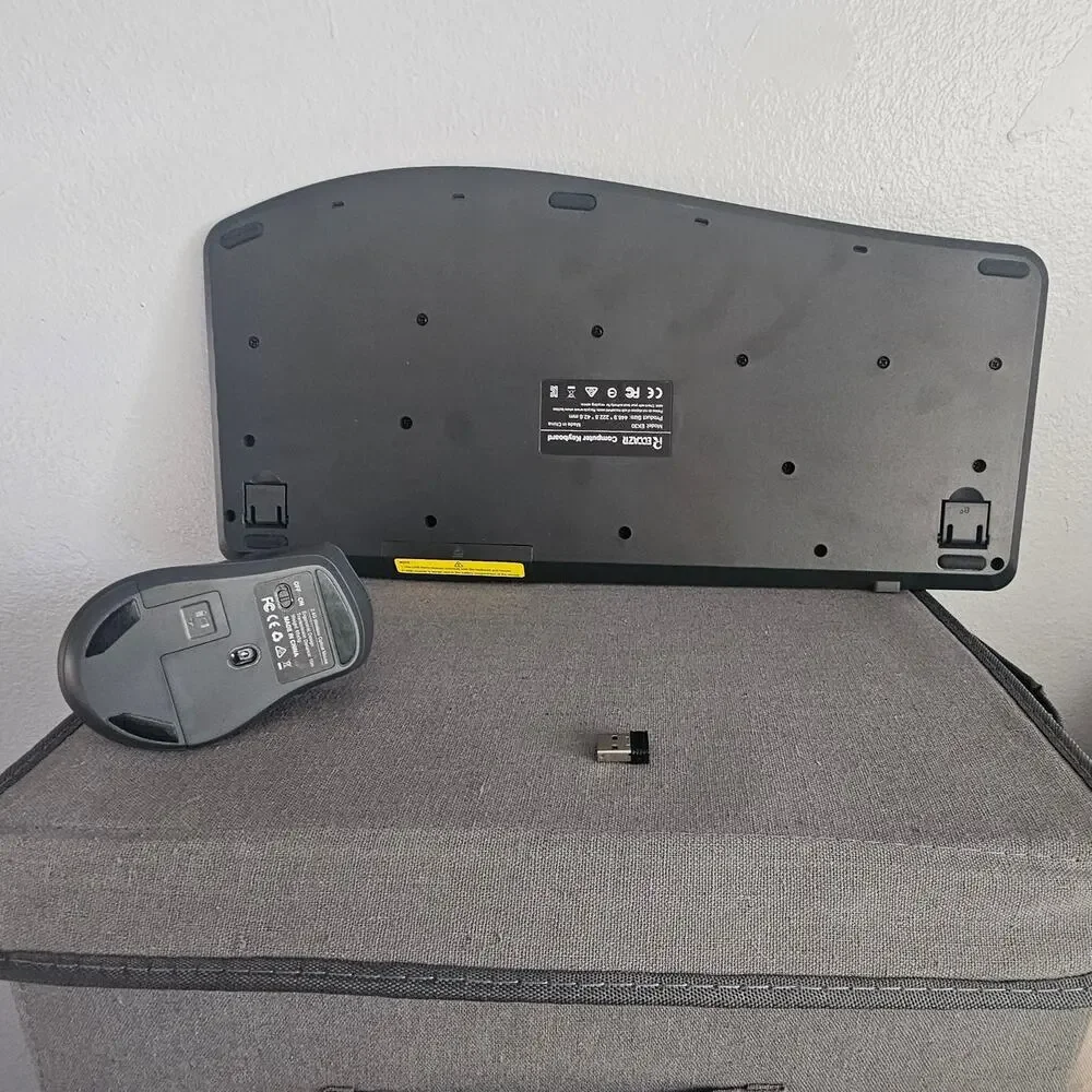 Reccazr ergonomic keyboard